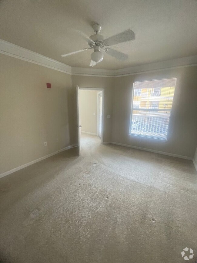 Building Photo - 8849 Villa View Cir