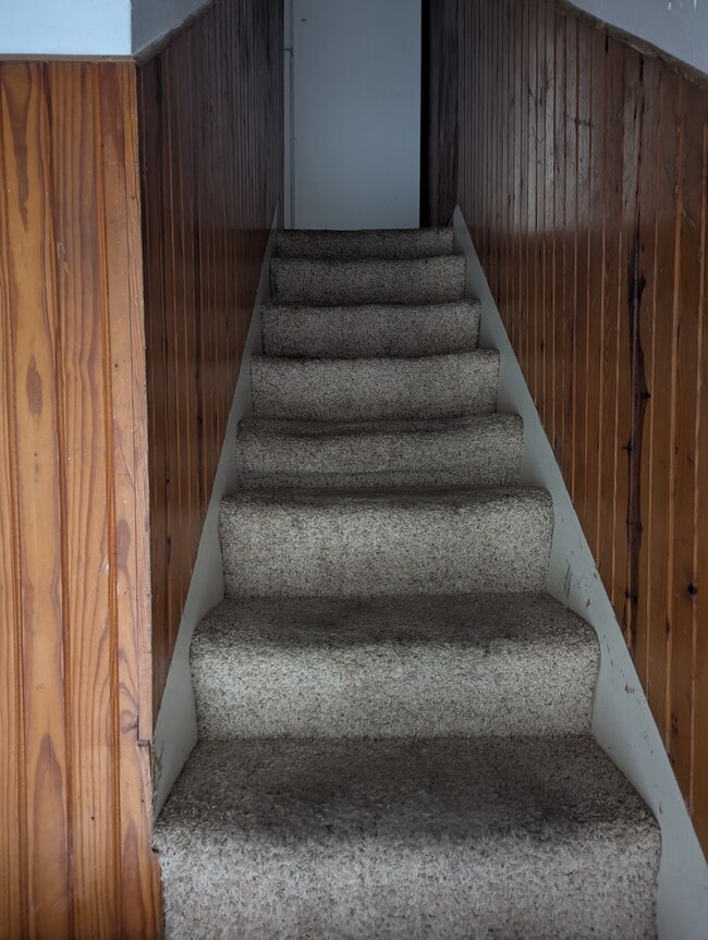 Foto del edificio - 102 W 5th St