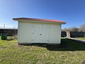 Building Photo - 3 John Kay Rd