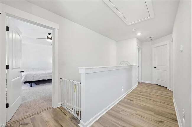 Foto del edificio - 7458 Buckview Ct