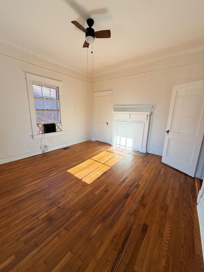 Building Photo - 412 Morgan Ave