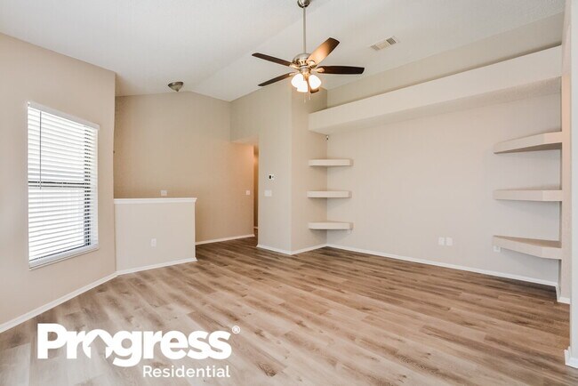 Building Photo - 3280 S St Lucie Dr