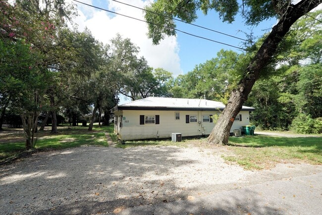 Building Photo - 503 McKinney St