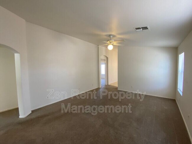 Building Photo - 24151 N High Dunes Dr