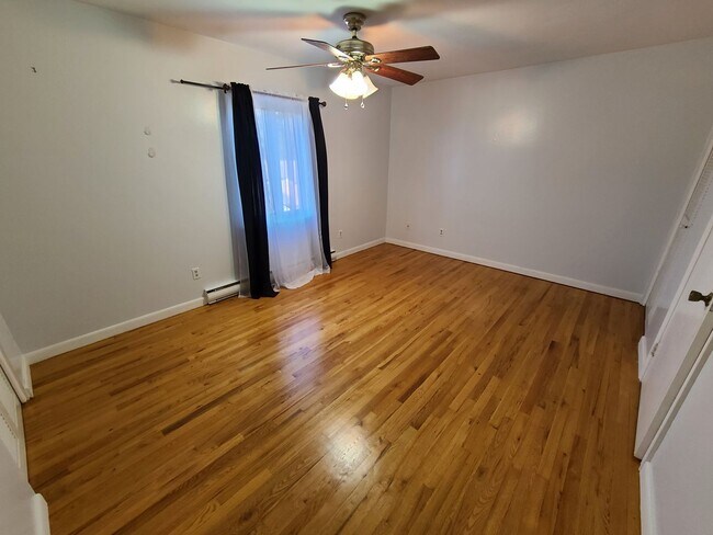 Foto del edificio - 1 Bedroom Condo at Farmington Village