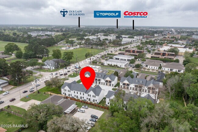 Building Photo - 1510 Kaliste Saloom Rd