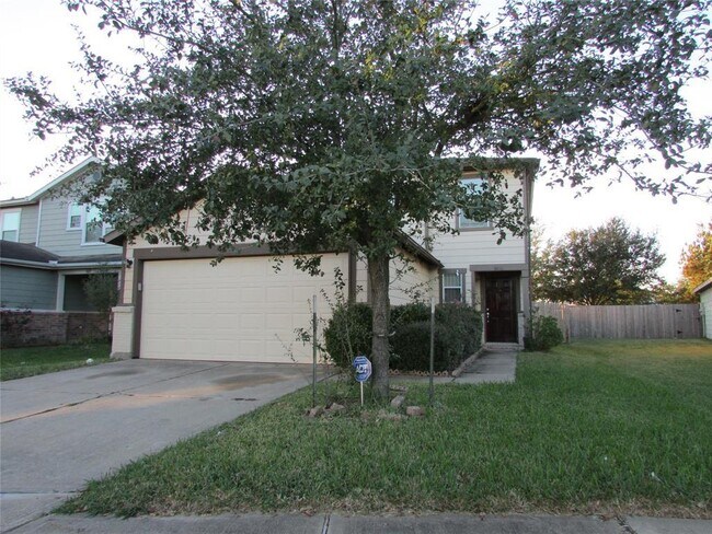 Building Photo - 8406 Village Hollow Ln
