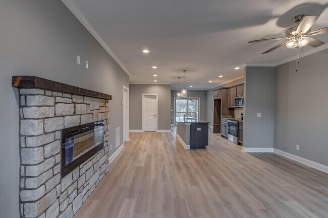 Building Photo - 130 Locust Fork Rd