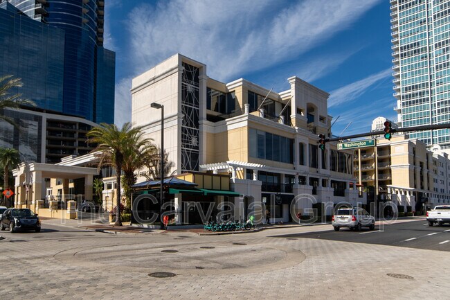 Foto del edificio - 151 E Washington St