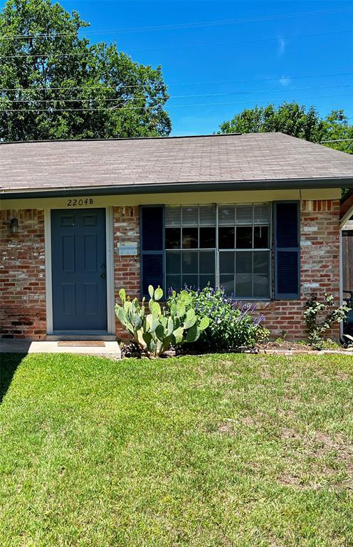 Building Photo - 2204 Lanier Dr