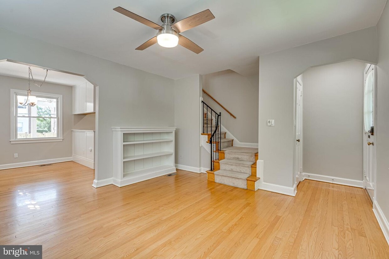 425 E Luray Ave, Alexandria, VA 22301 Townhome Rentals in Alexandria