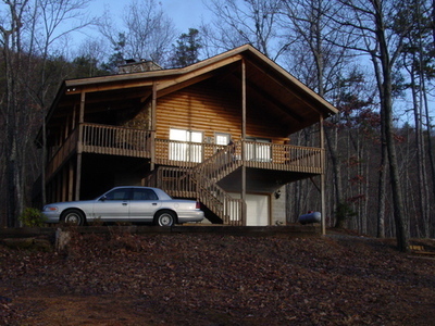 Primary Photo - Long Term Rental - Beautiful Wooded Settin...