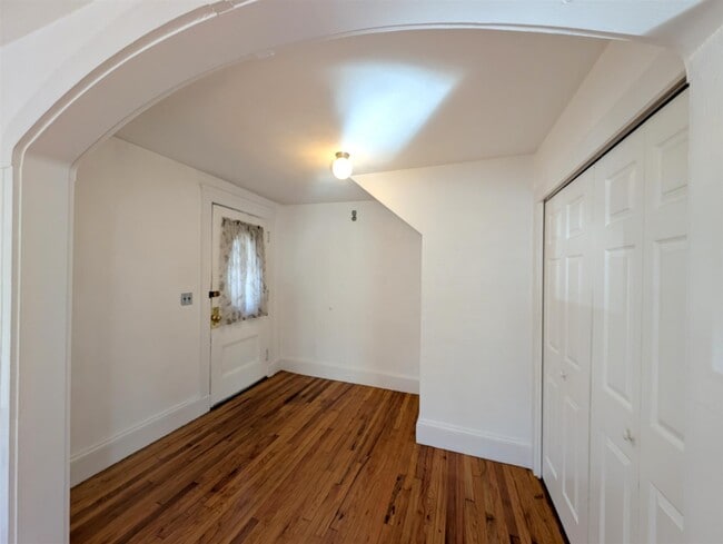 Building Photo - 119 Lowell St