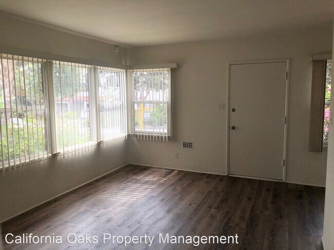 Foto del edificio - 1559-1563 Santa Barbara St