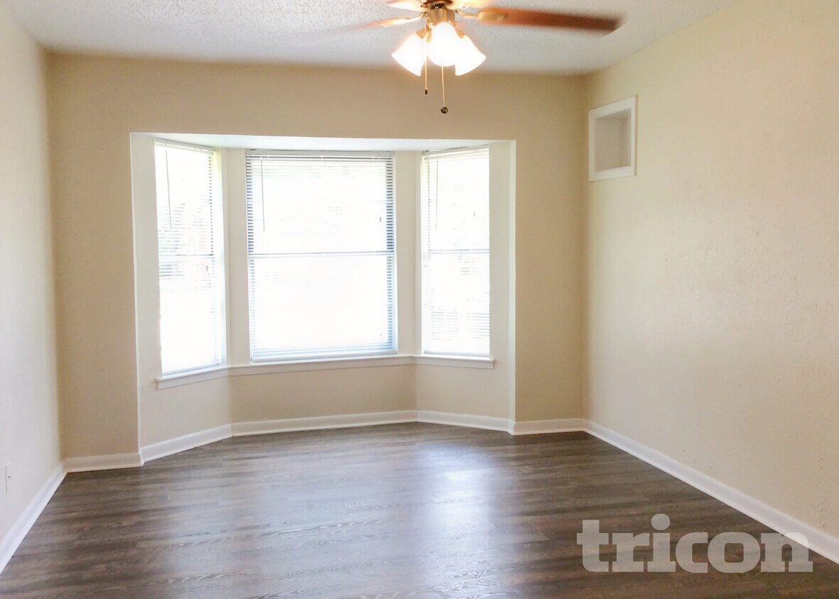 Foto del edificio - 1332 Ridgeview St
