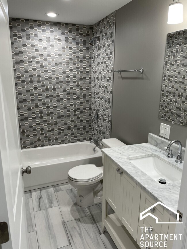 Foto del edificio - 3707 W Belmont Ave