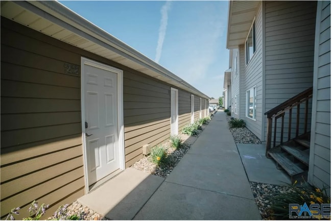 Building Photo - 7107 56th St