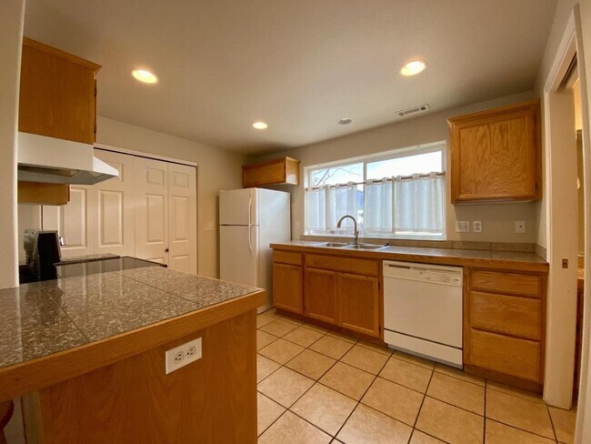 Foto del edificio - 1512 SE N St