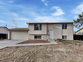 Building Photo - 2857 S Olathe Way