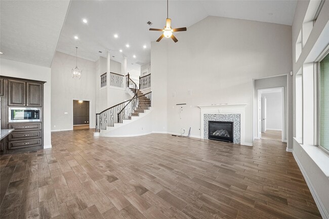 Building Photo - 2823 Maple Oak Ln