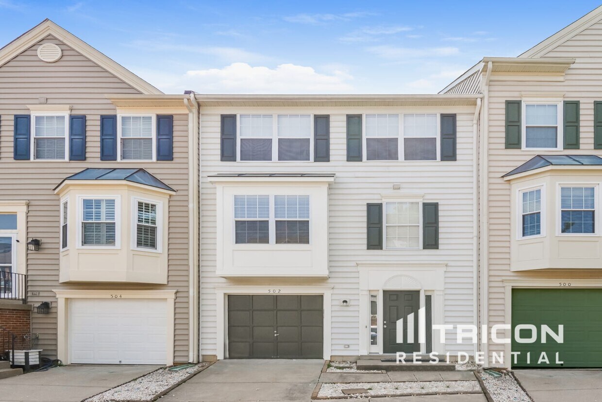 Foto principal - 502 Waters Cove Ct