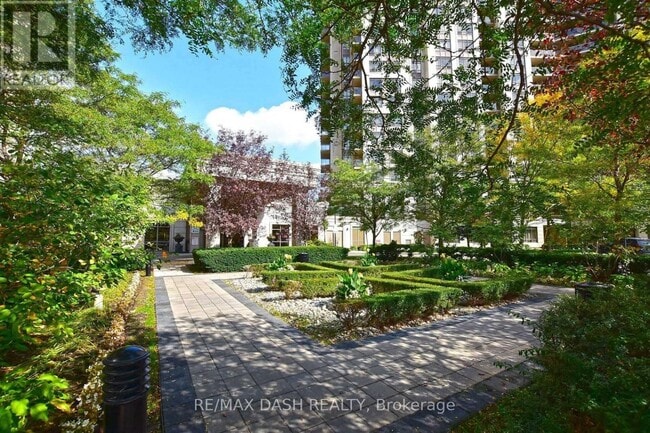 Building Photo - 700 Humberwood Blvd