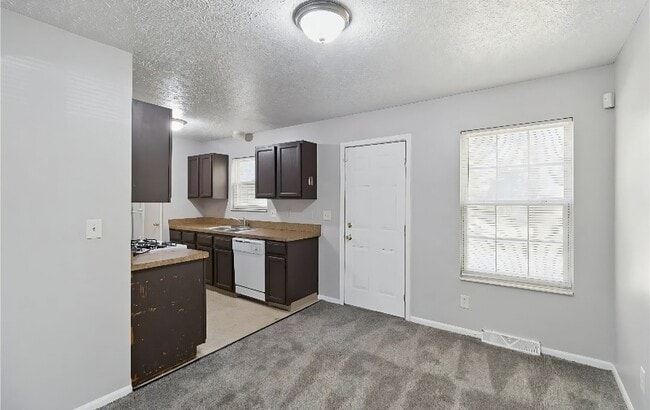 Photo - 937 Ansel Rd House