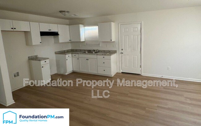 Building Photo - 4062 Berrywood Ave