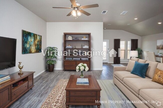 Building Photo - 2126 N Texas Ave