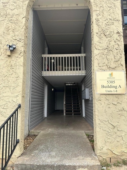 Photo - 5305 TN-58 Townhome