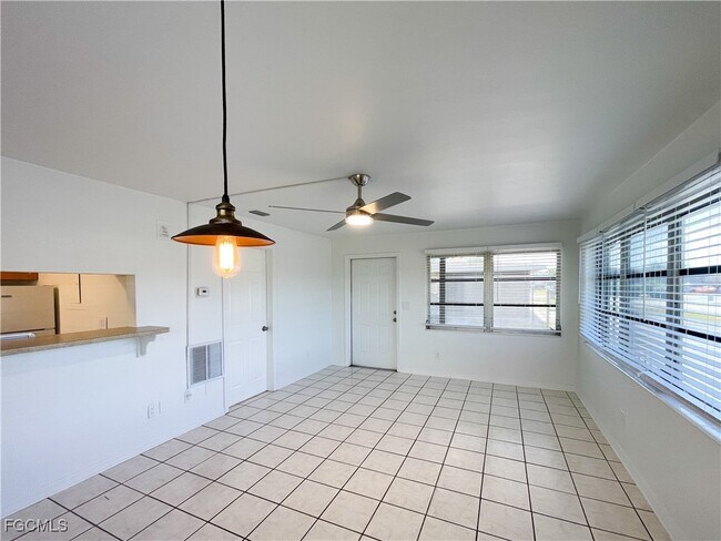 Foto del edificio - 4009 SE 19th Ave