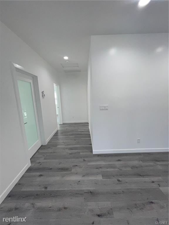 Building Photo - 2 br, 2 bath Duplex - 13913 Doty Ave # B