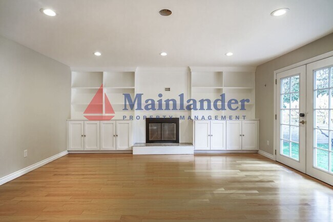 Foto del edificio - Welcome to this Charming 3-Bedroom, 2-Bath...