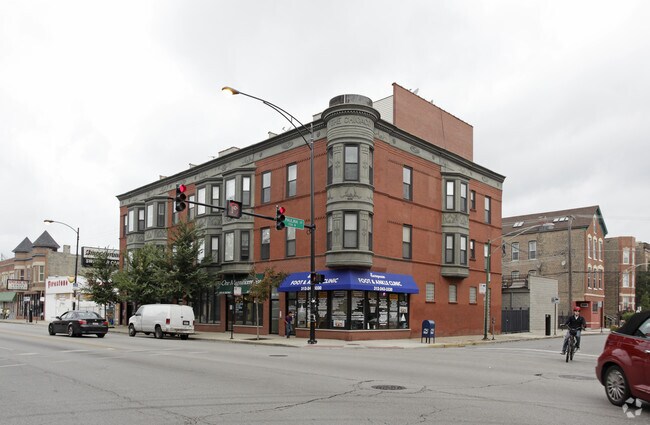 Primary Photo - 1700-1708 W Chicago Ave