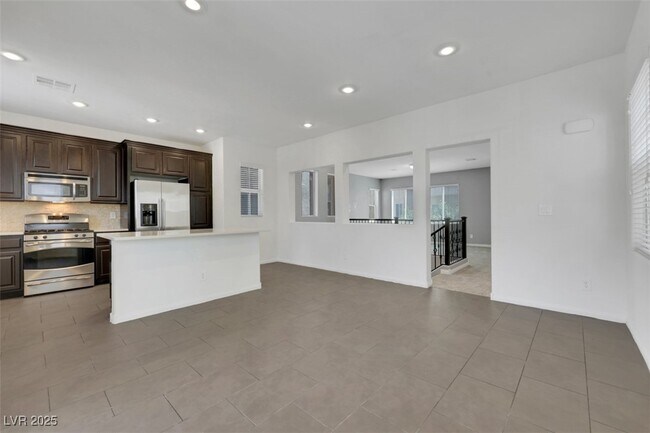 Building Photo - 8685 Estrella Bonita Ct