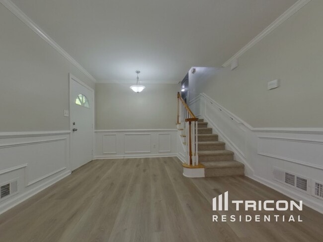 Building Photo - 4142 Pine Valley Dr