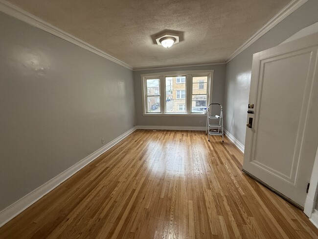 Building Photo - 5107 W 21st St