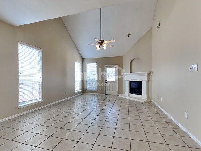 Building Photo - 11936 Porcupine Drive