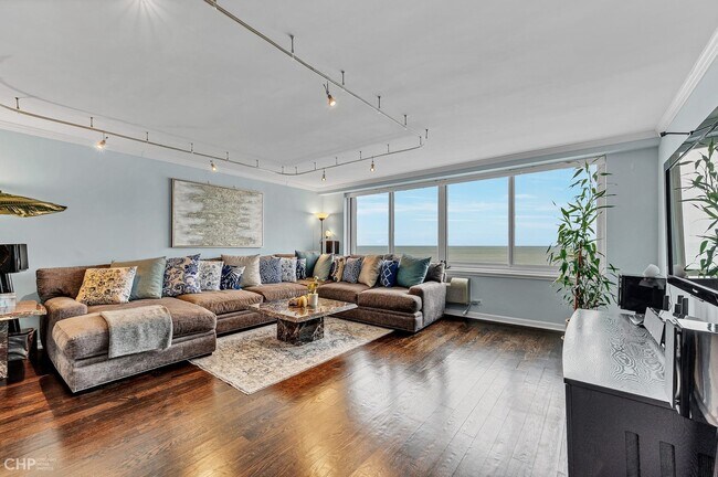 Foto del edificio - 1440 N Lake Shore Dr
