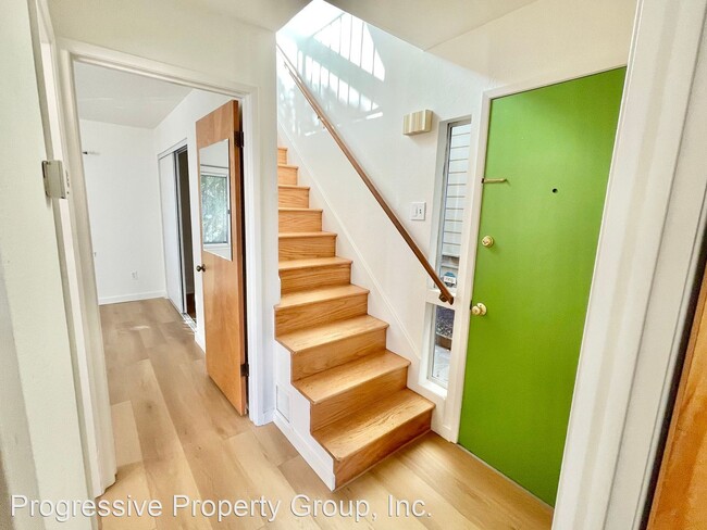 Building Photo - 2 br, 1 bath House - 6 Joy Street