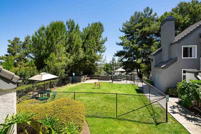 Foto del edificio - Carmel Summit