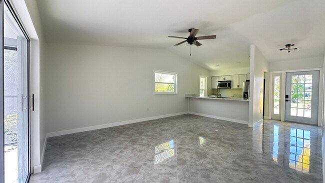 Building Photo - 1672 Atlanta Plaza Dr