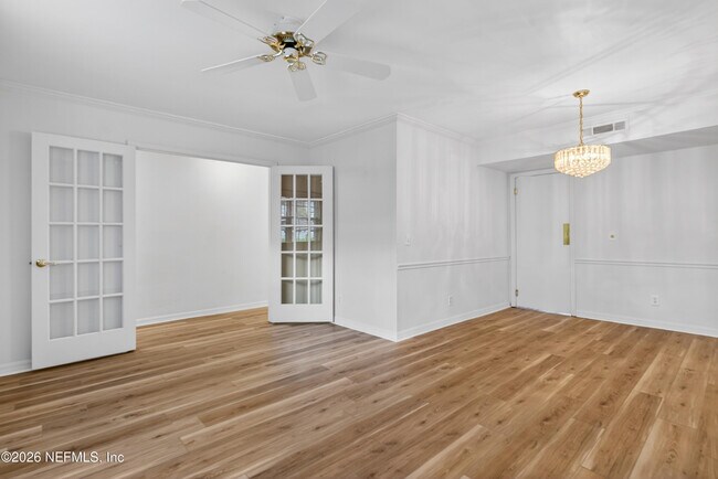 Foto del edificio - 4814 Windrush Ln