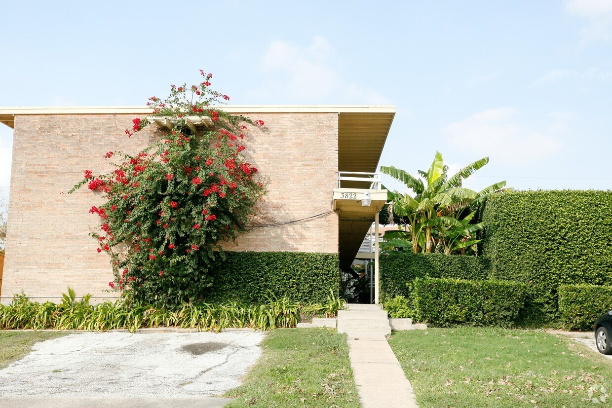 Primary Photo - Glen Arbor Apartments
