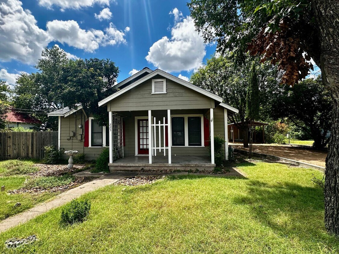 Primary Photo - Cozy 3/2 in Kerrville