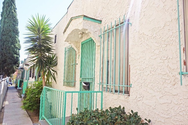 Building Photo - 1497 W 29th St