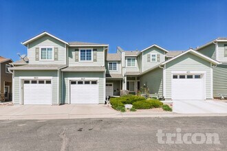 Building Photo - 667 Hailey Glenn View