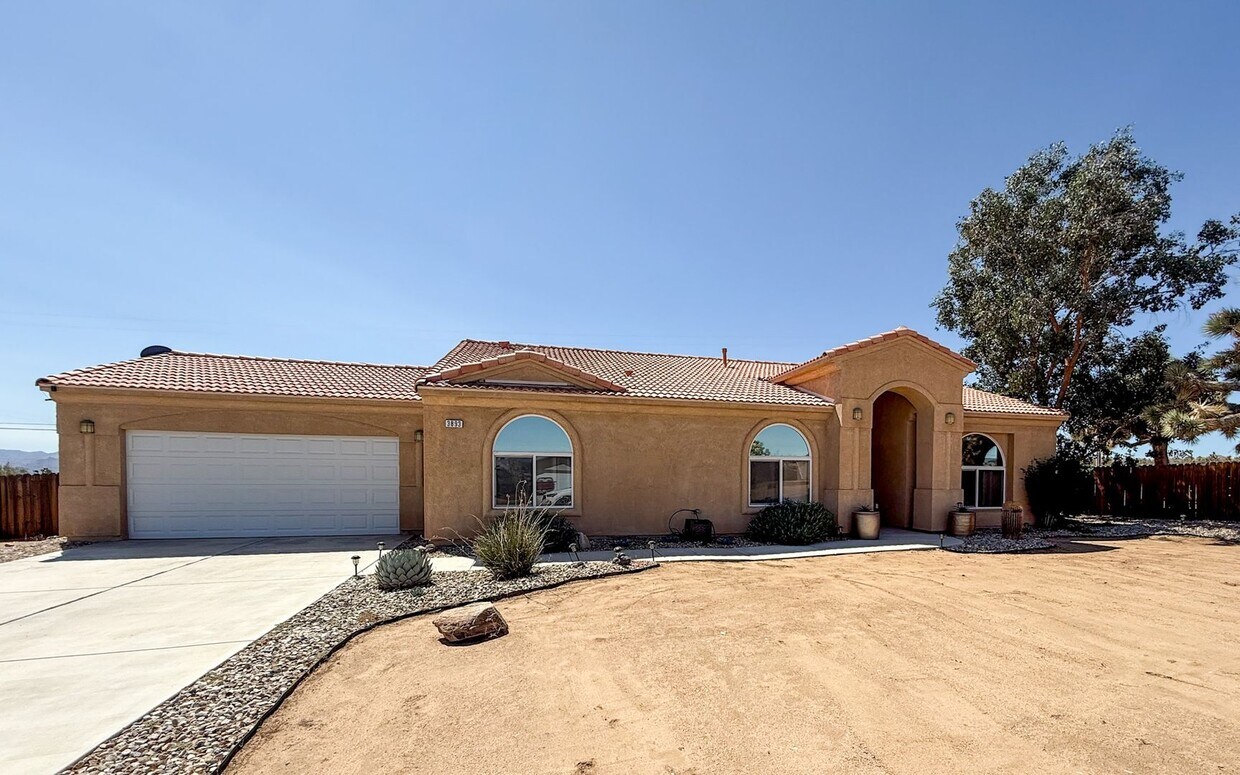 Foto principal - Beautiful Yucca Mesa Home