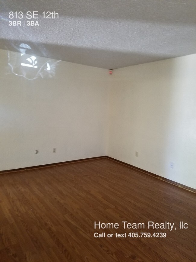 Foto del edificio - 813 SE 12th St