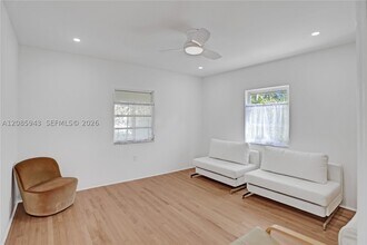 Building Photo - 2214 Segovia Cir